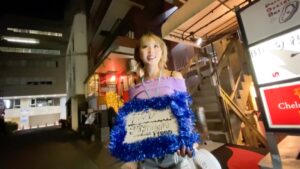 褐色Eカップギャル！ガールズバー店員と中出し4連発