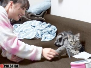 恥ずかしがり屋の鈴村あいり！セックス中は人が変わったように！