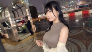 エロ線全開！色白ふわ乳の受付嬢がパイズリ＆騎乗位で大暴れ